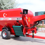 Yatay Tek Helezon Yem Karma Makinesi RZ6